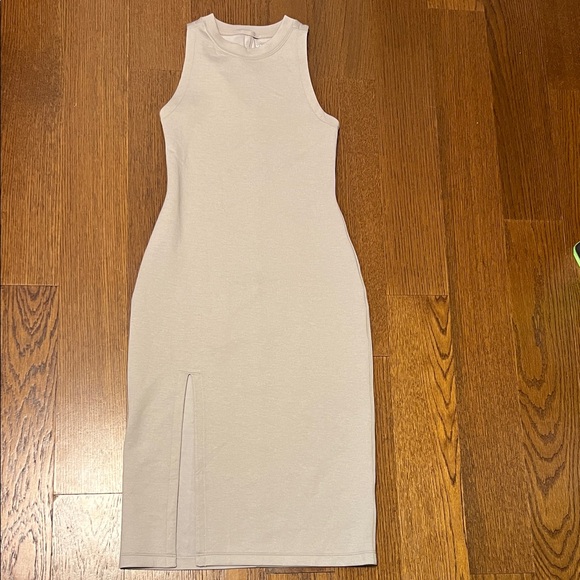 Abercrombie & Fitch Dresses & Skirts - Abercrombie & Fitch Cream Midi Dress